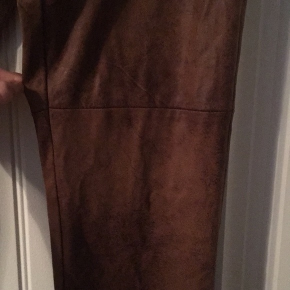 PANTS - Picture 2 of 7